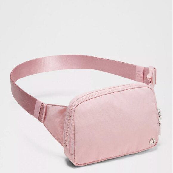Lululemon Everywhere Belt Bag Large 2L Pink Haze (NWT) - Picture 4 of 9